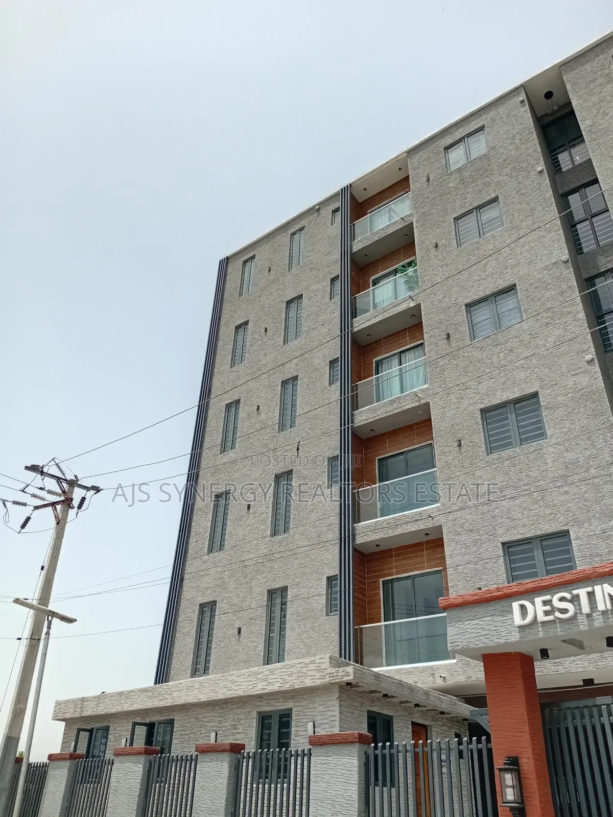 2bdrm Duplex in Chisco, Ikate for sale in Ikate