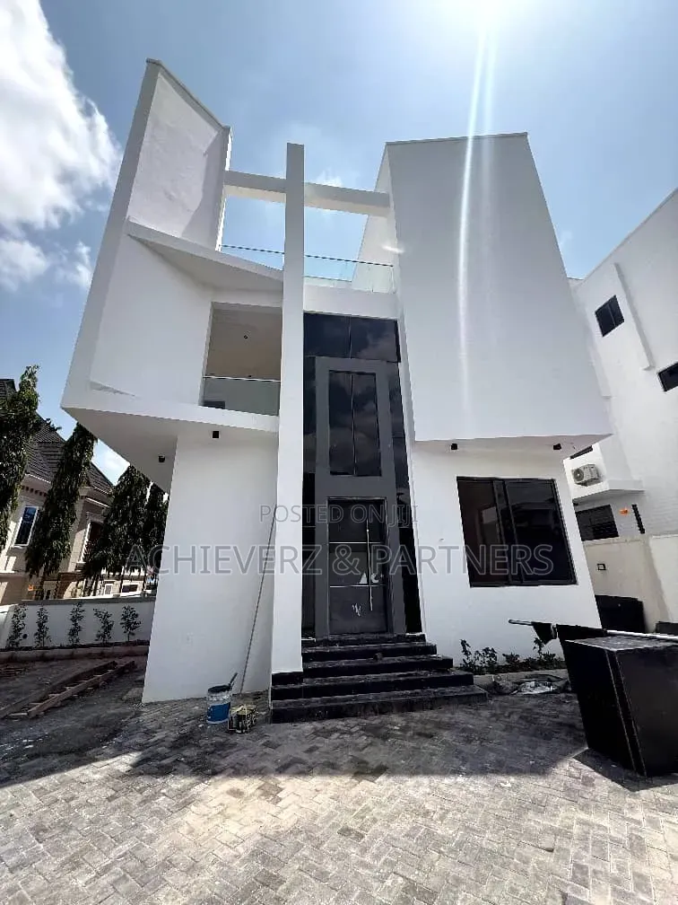 5bdrm Duplex in Katampe Extension for sale in Katampe Extension