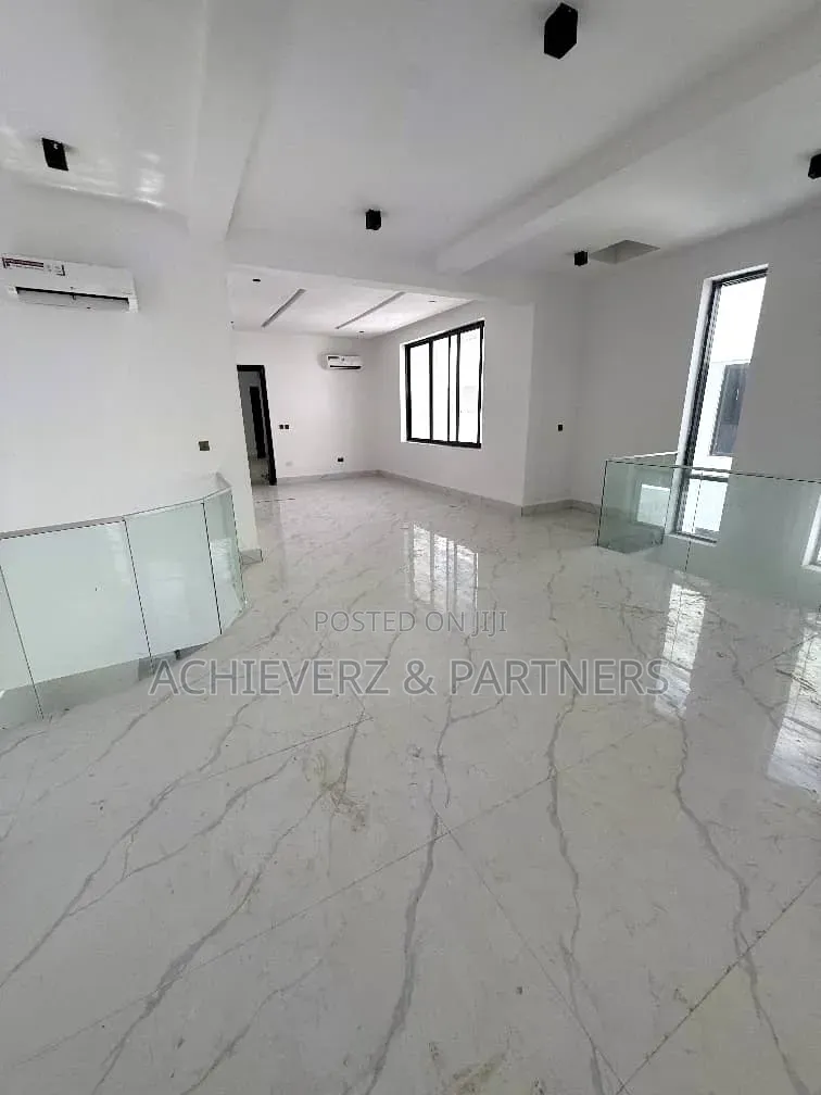 5bdrm Duplex in Katampe Extension for sale in Katampe Extension