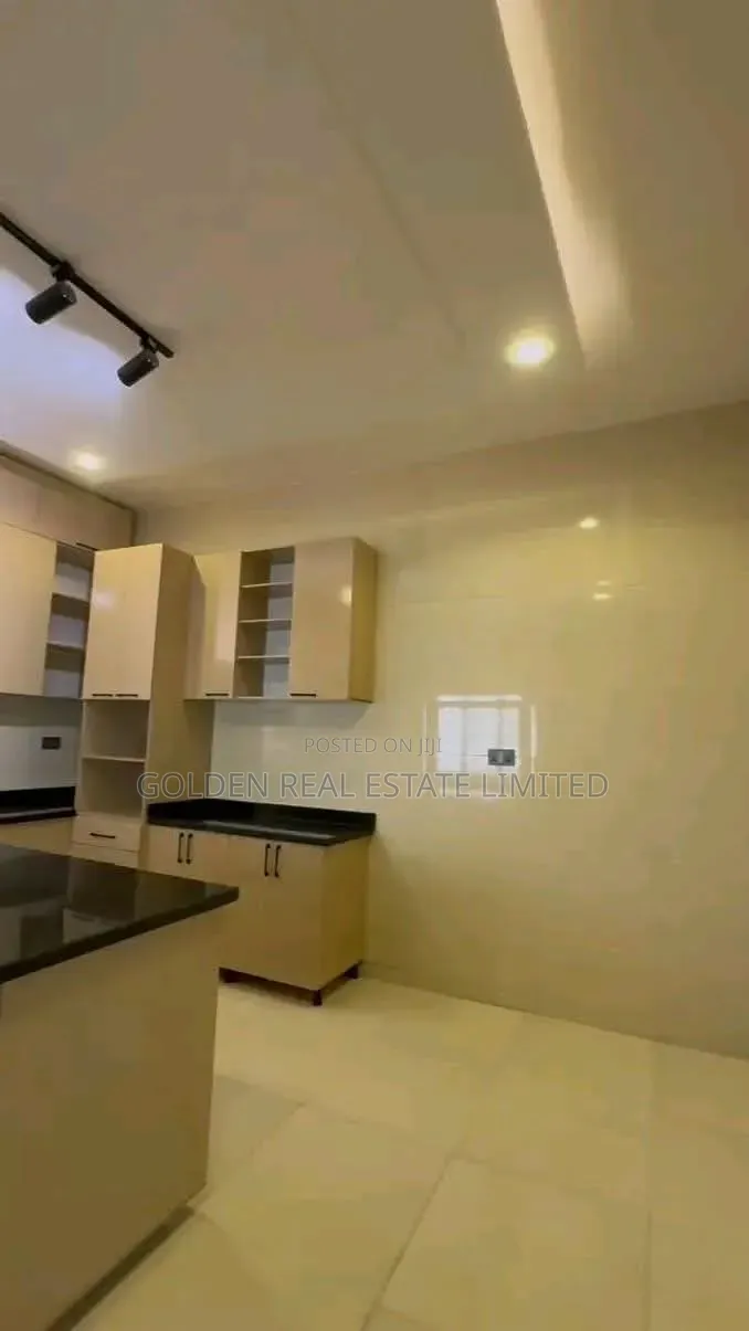 3bdrm Bungalow in Apo District Abuja for sale in Apo Resettlement