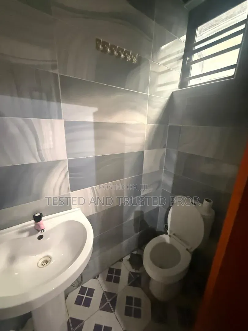 1bdrm Shared Apartment in Osapa London for rent in Osapa london