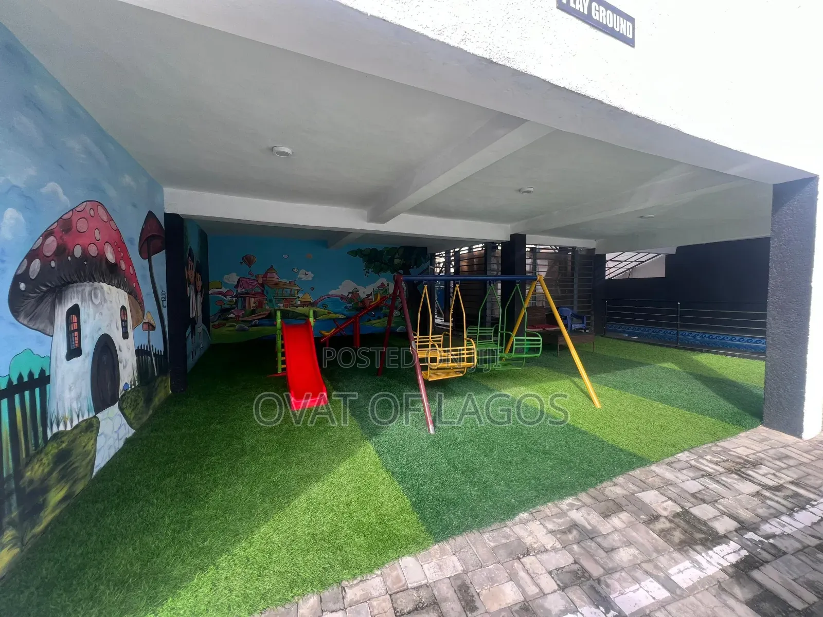 4bdrm Duplex in Ikota for sale in Ikota