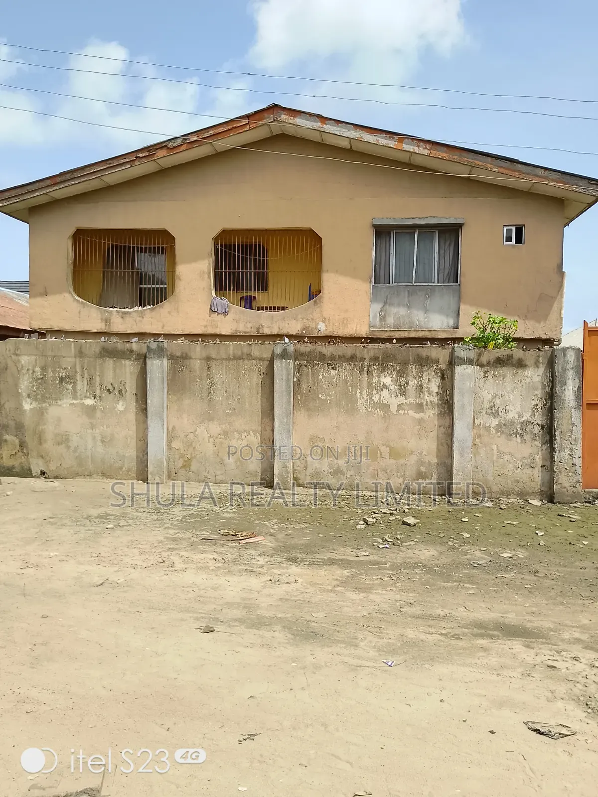 10bdrm House in Ajangbadi for sale in Ajangbadi