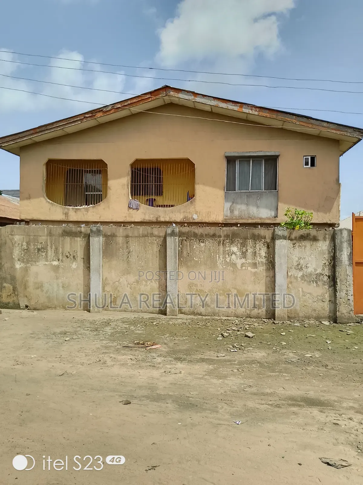 10bdrm House in Ajangbadi for sale in Ajangbadi