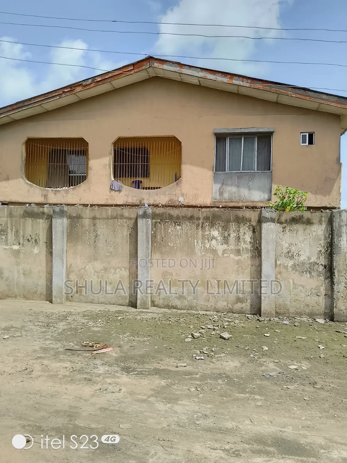 10bdrm House in Ajangbadi for sale in Ajangbadi