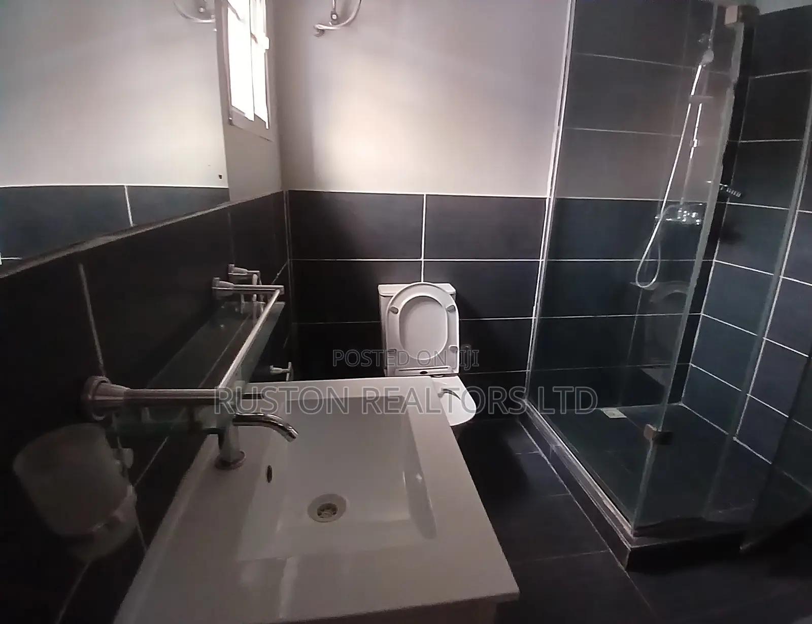 Furnished 13bdrm Duplex in Old Bodija for sale in Old Bodija