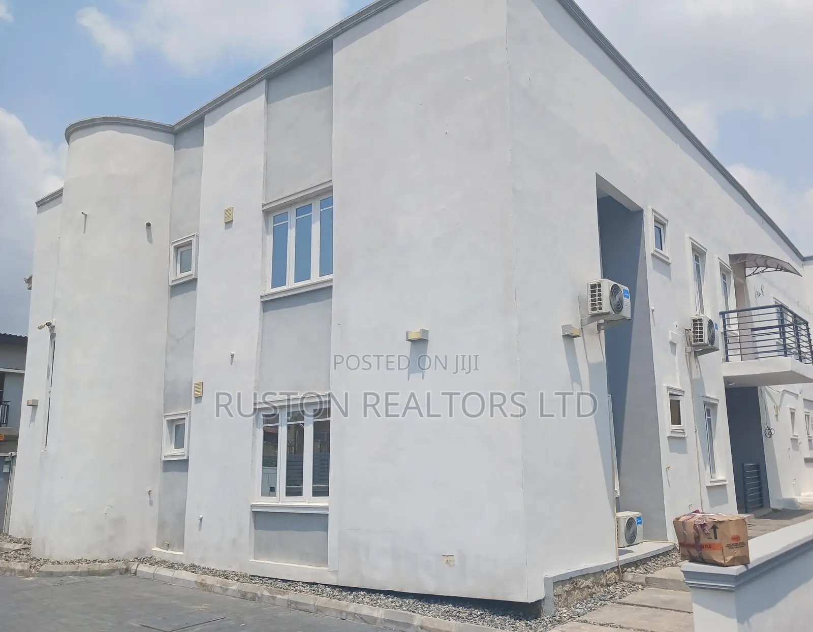 Furnished 13bdrm Duplex in Old Bodija for sale in Old Bodija