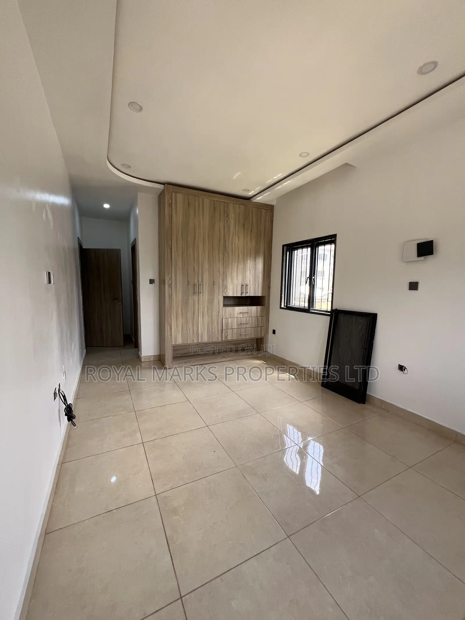 Furnished 3bdrm Block of Flats in Jahi for sale in Jahi
