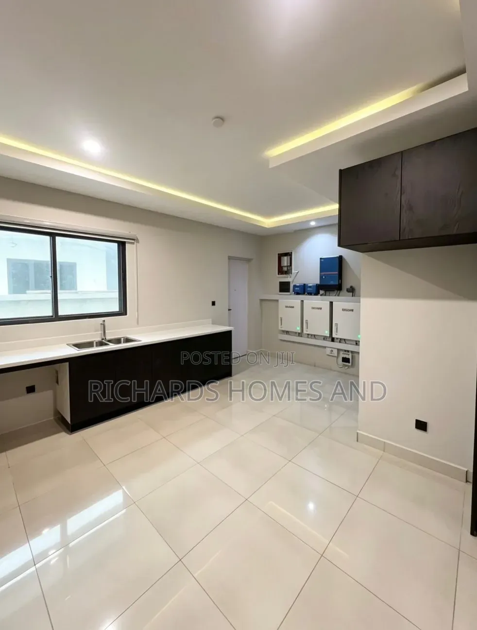 Furnished 4bdrm Duplex in Lekki Phase 1 for sale in Lekki Phase 1