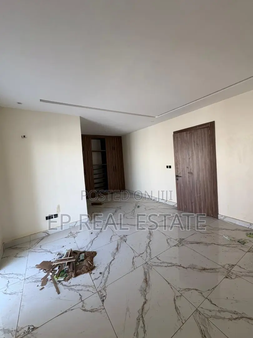 4bdrm Duplex in Maitama for sale in Maitama