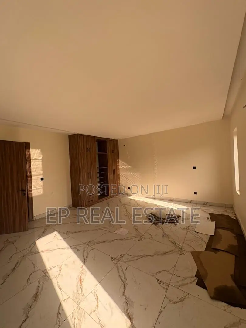 4bdrm Duplex in Maitama for sale in Maitama