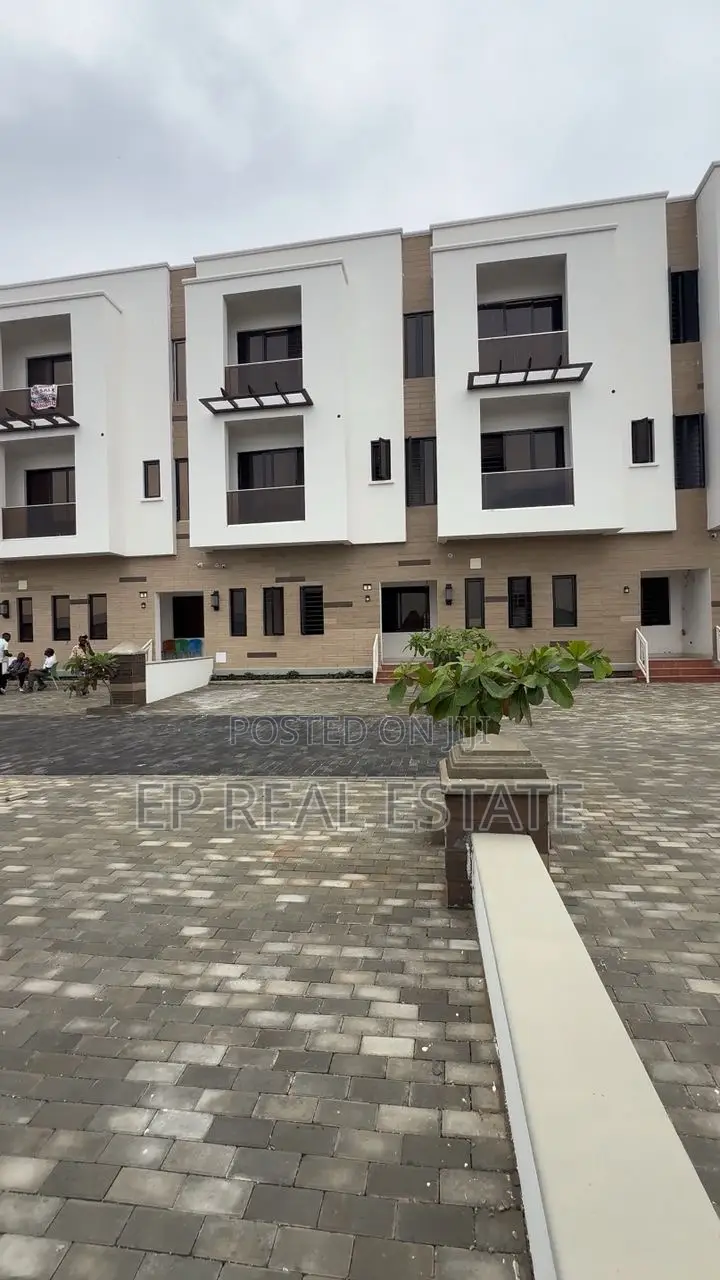 4bdrm Duplex in Jahi for sale in Jahi