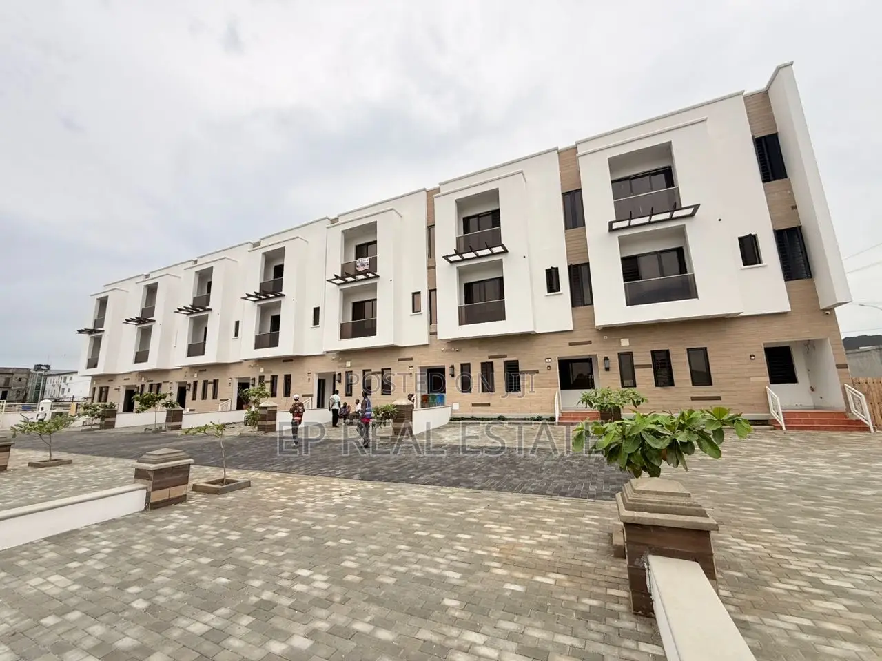 4bdrm Duplex in Jahi for sale in Jahi