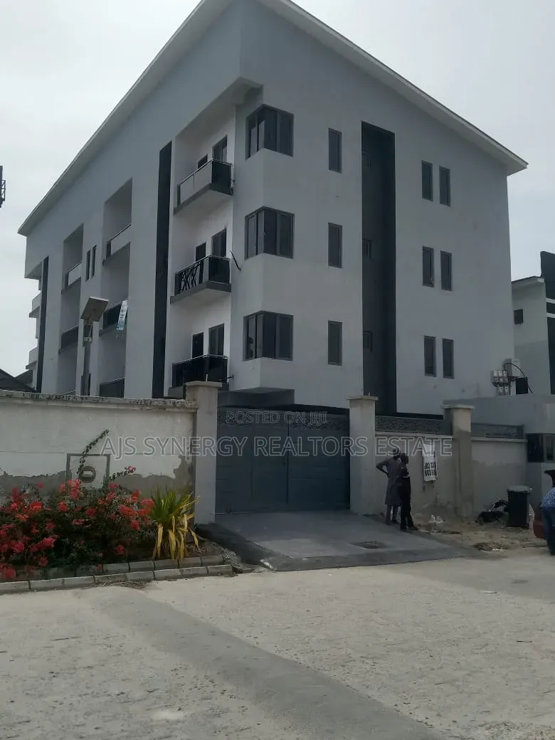 3bdrm Block of Flats in Ikate for sale in Ikate