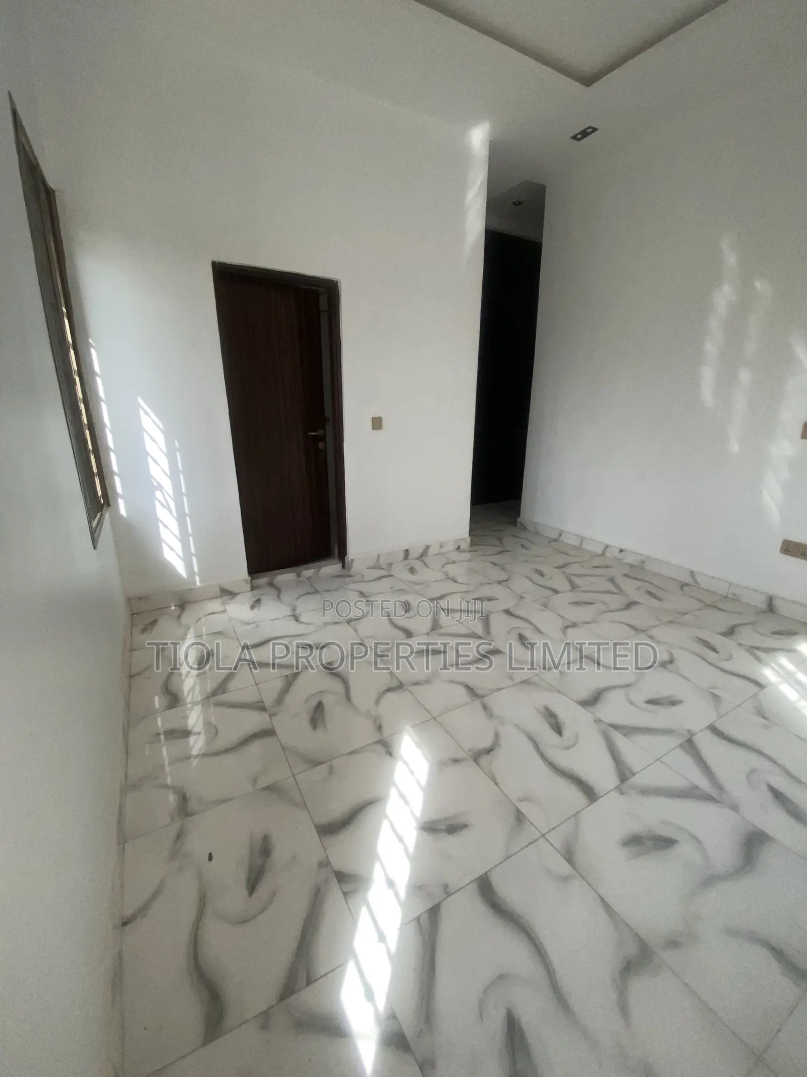 4bdrm Duplex in Summit Estate Phase, Sabon Lugbe for sale in Sabon Lugbe