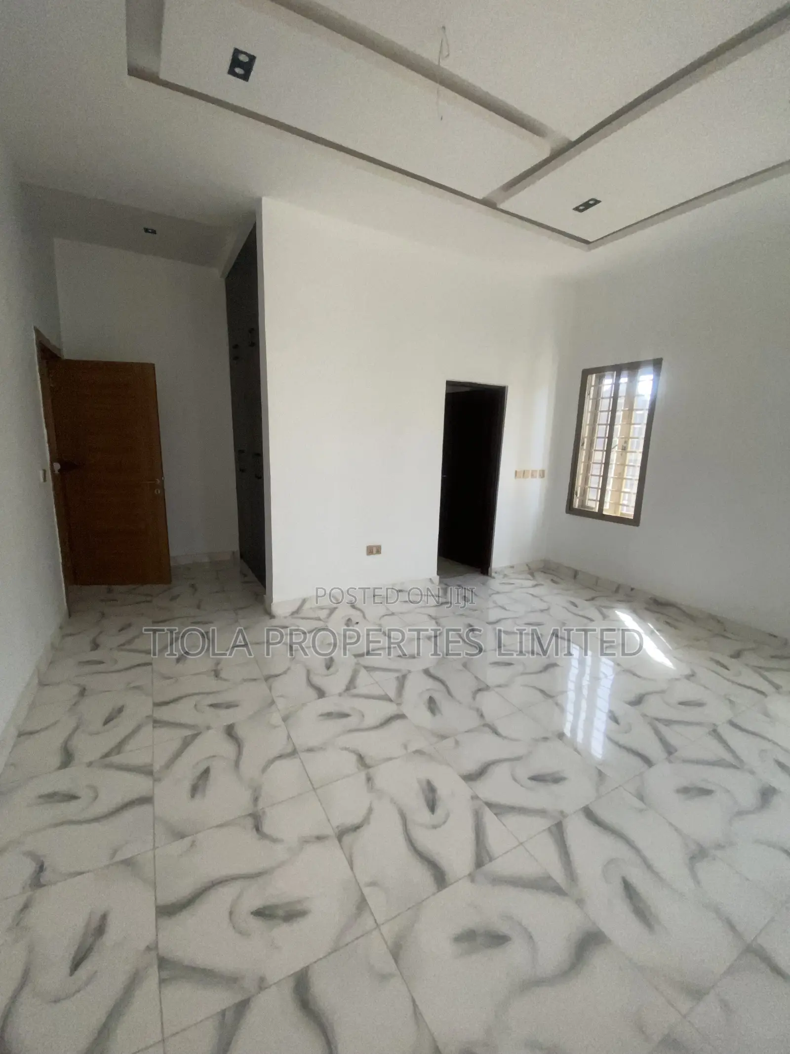 4bdrm Duplex in Summit Estate Phase, Sabon Lugbe for sale in Sabon Lugbe