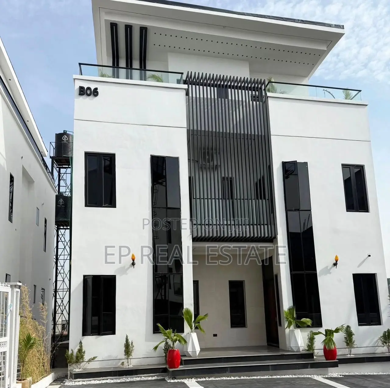 5bdrm House in Guzape District for sale in Guzape District