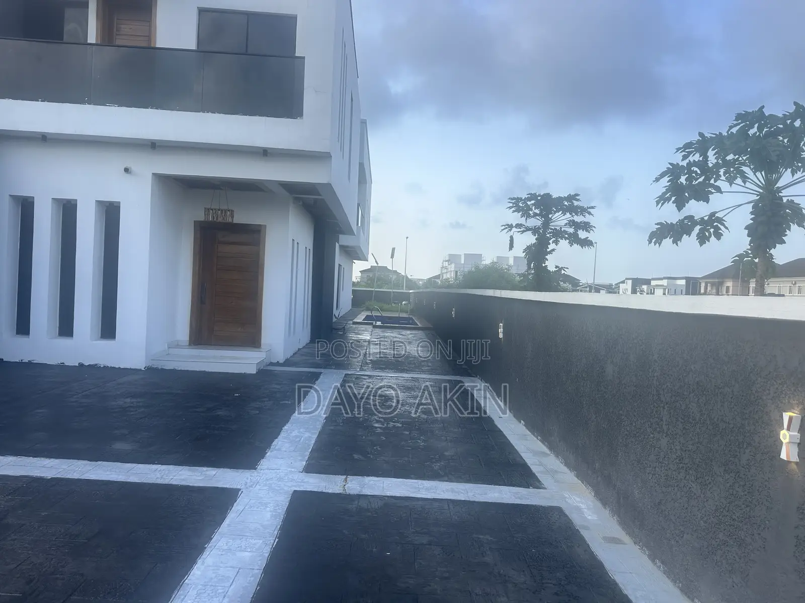 5bdrm Duplex in Royal Garden Estate, Ajiwe for sale in Ajiwe