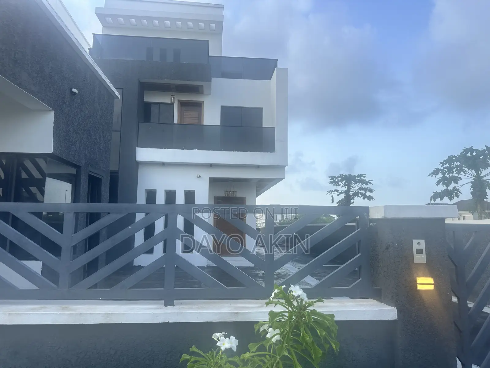 5bdrm Duplex in Royal Garden Estate, Ajiwe for sale in Ajiwe