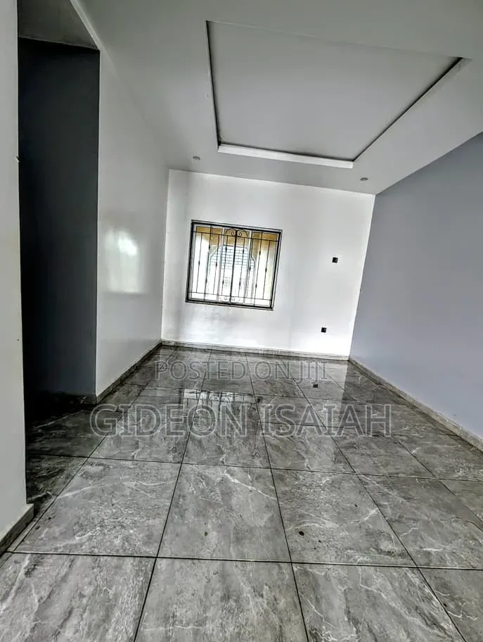 3bdrm Apartment in Shelter Estate, Uyo for rent in Uyo