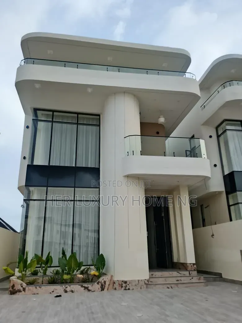 5bdrm Duplex in Orchid Road, Lekki Expressway for sale in Lekki Expressway
