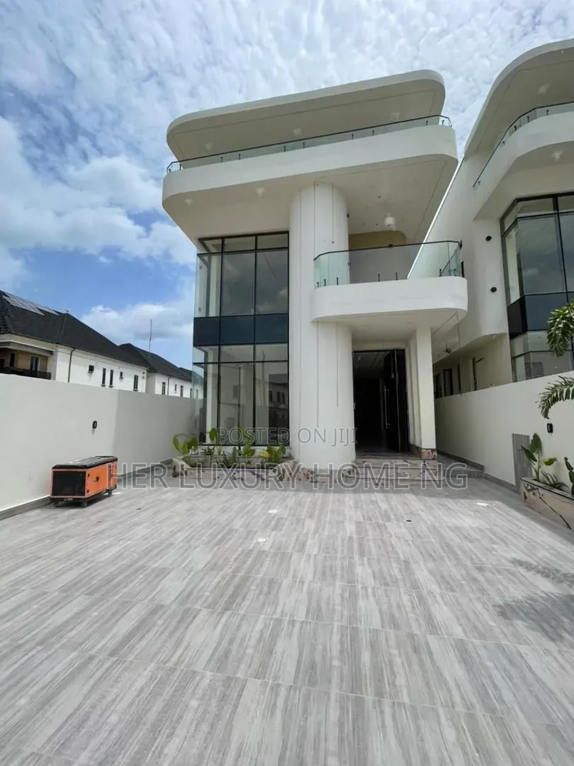 5bdrm Duplex in Orchid Road, Lekki Expressway for sale in Lekki Expressway