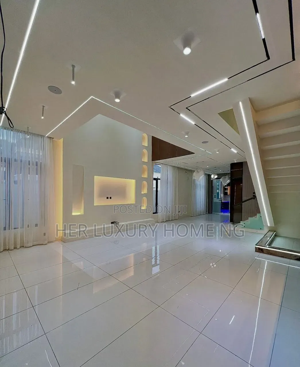 5bdrm Duplex in Orchid Road, Lekki Expressway for sale in Lekki Expressway