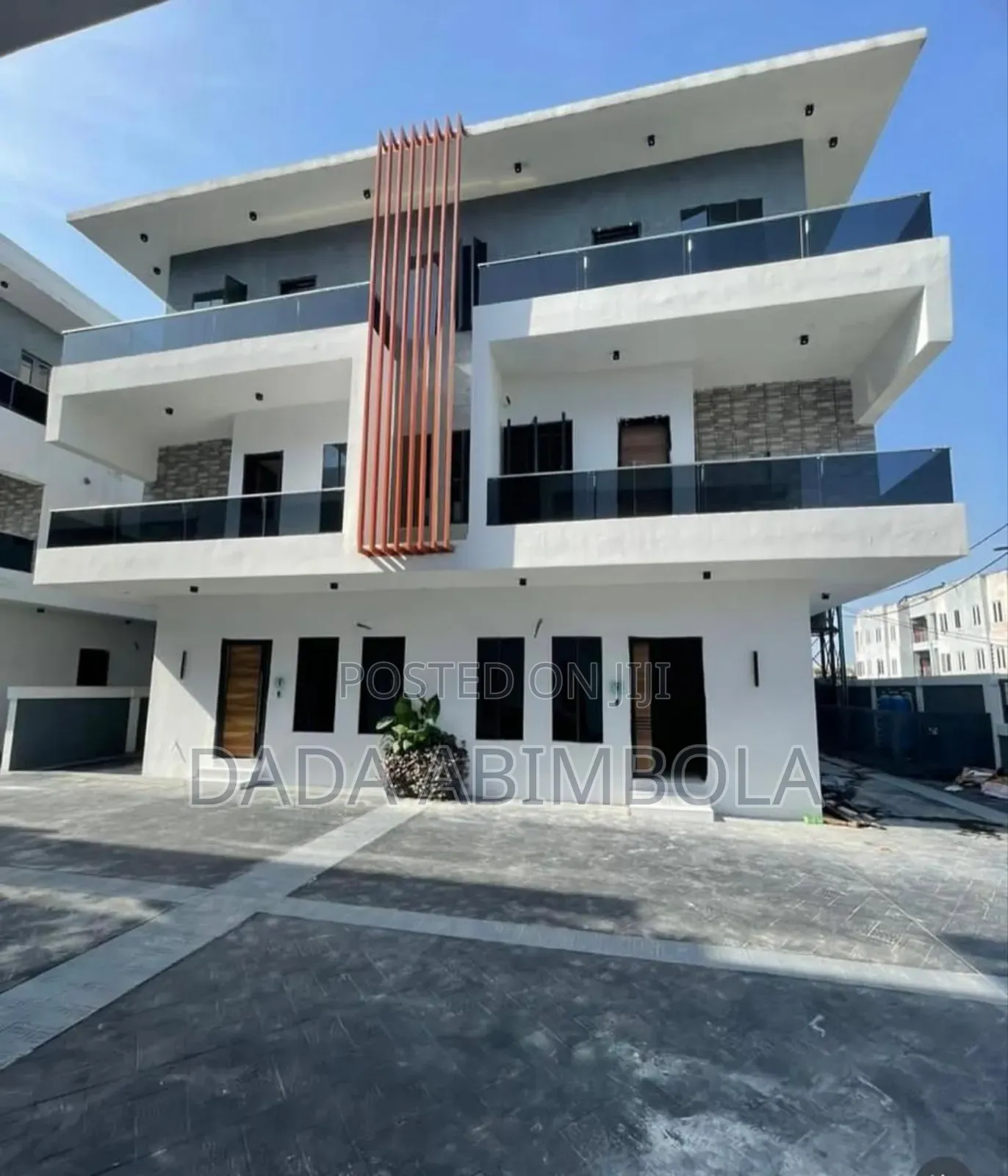 5bdrm Duplex in Ikate for sale in Ikate