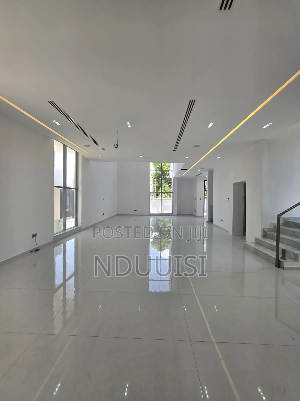5bdrm Duplex in Parkview Estate for sale in Parkview Estate