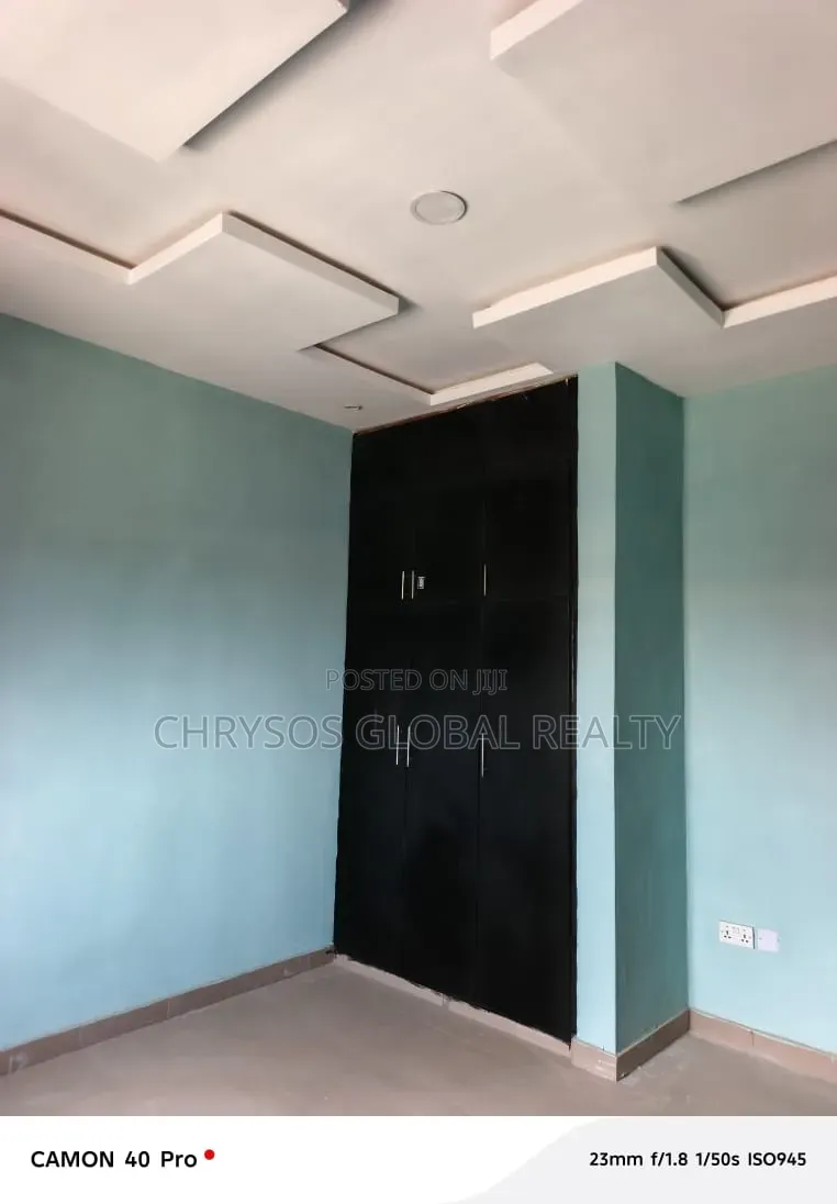 4bdrm Duplex in Okebadan Estate for rent in Akobo