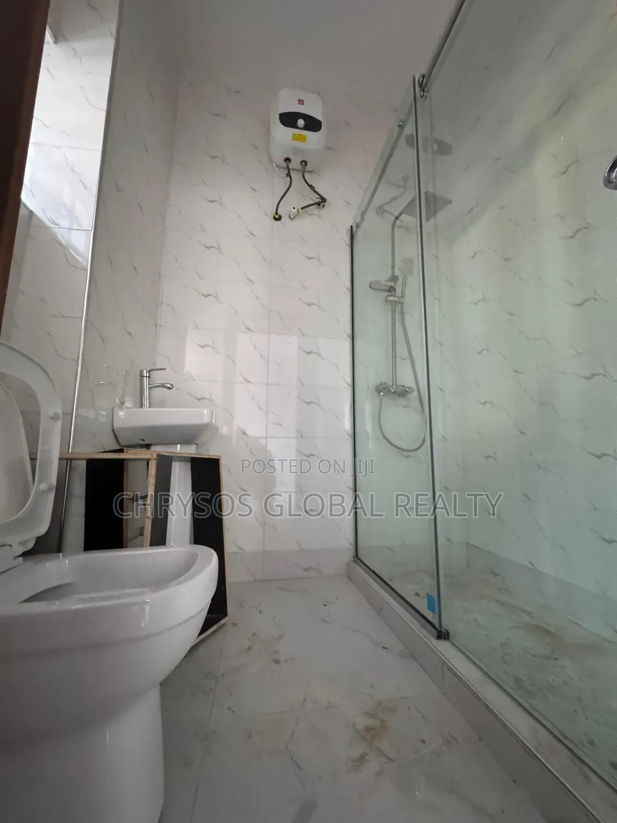 4bdrm Duplex in Okebadan Estate for sale in Akobo