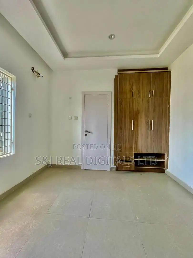 4bdrm Duplex in Jahi for sale in Jahi