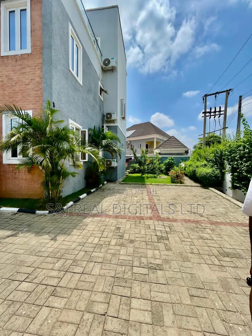 4bdrm Duplex in Jahi for sale in Jahi
