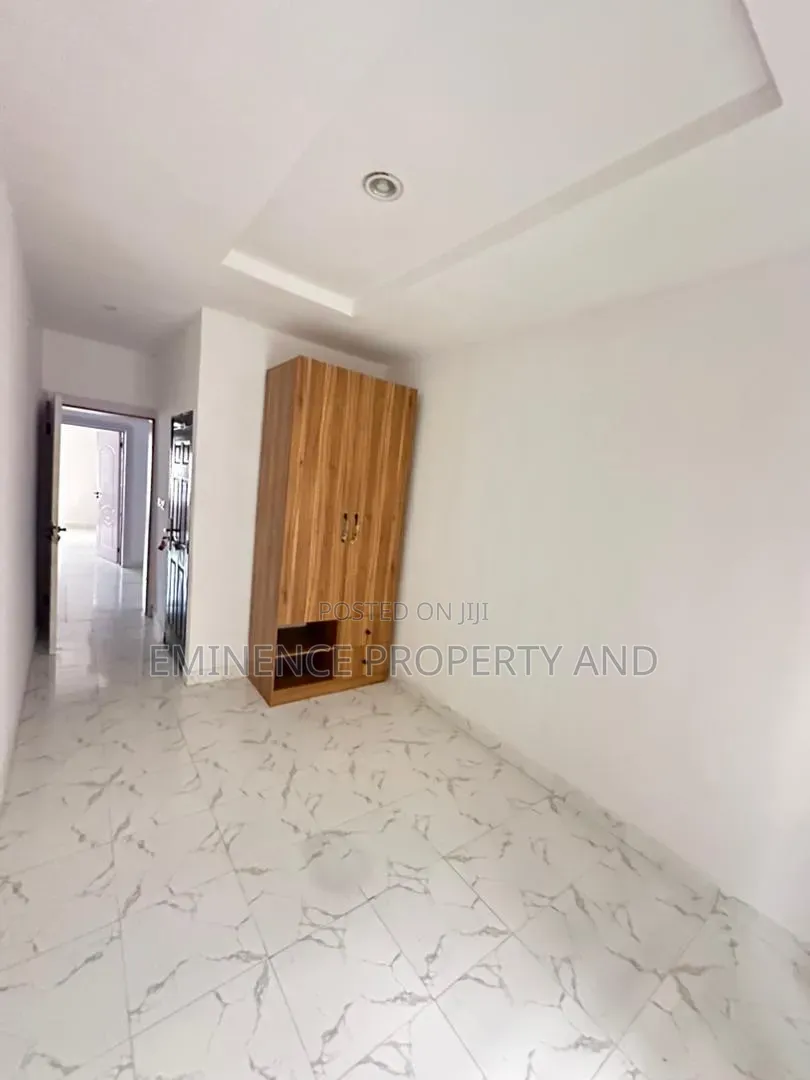 4bdrm Duplex in Ikota for rent in Ikota