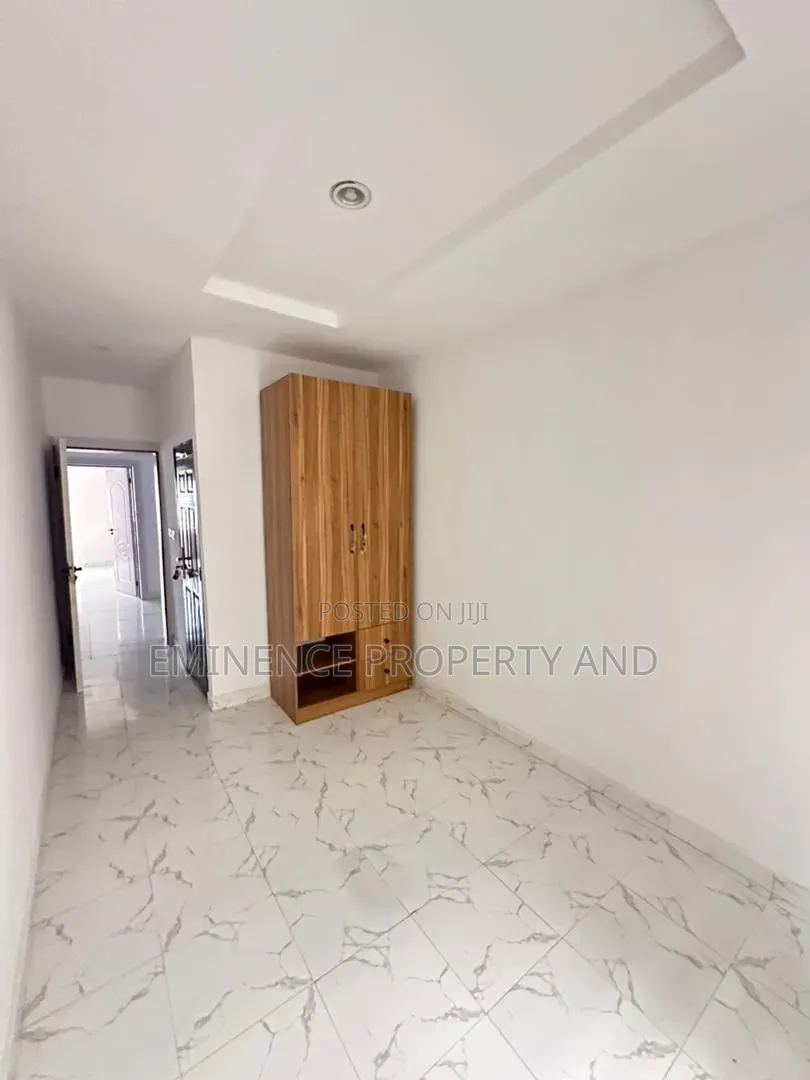 4bdrm Duplex in Ikota for rent in Ikota