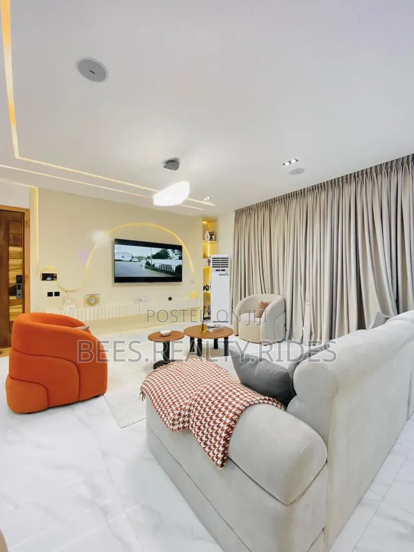 Alexa 2 Bedroom Apartment With A Swimming Pool Gym in Lekki Phase 1