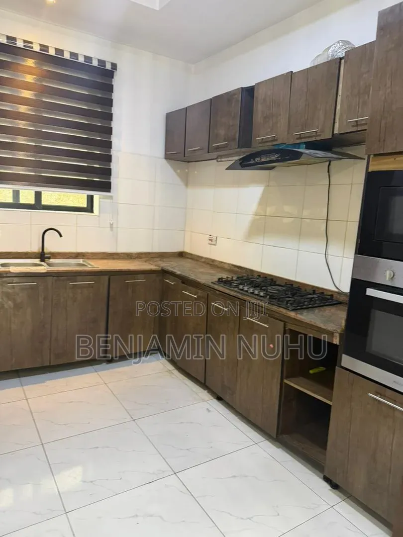 2bdrm Apartment in Van Daniels Estate, Chevron for rent in Chevron