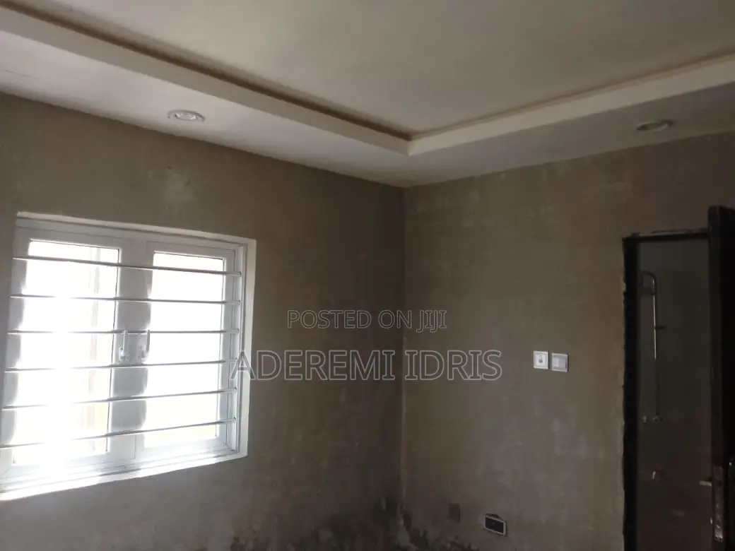 2bdrm Block of Flats in Adesan Estate, Obafemi-Owode for rent in Obafemi-Owode
