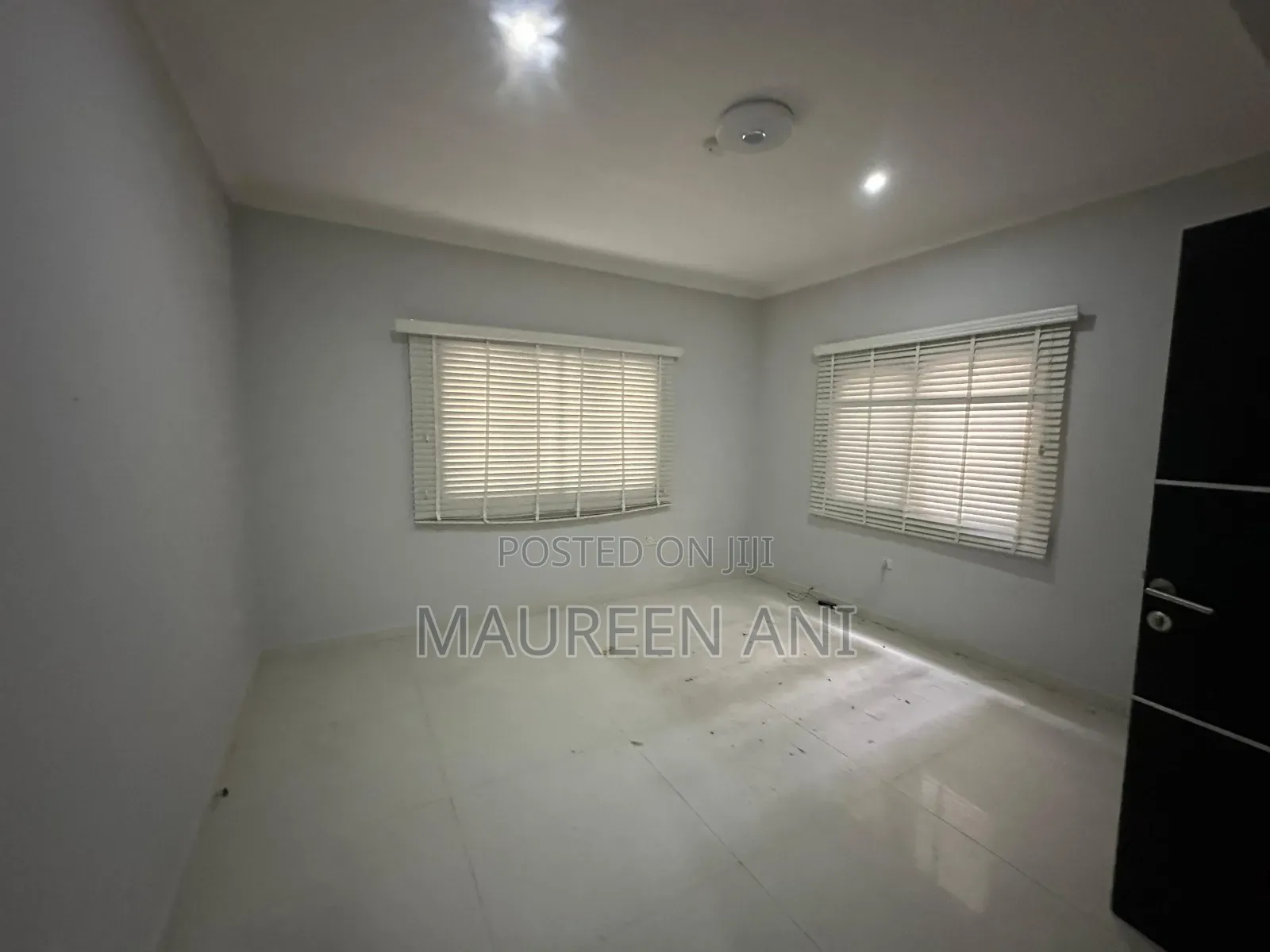 2bdrm Apartment in Lrkki Phase 1 for sale in Lekki Phase 1