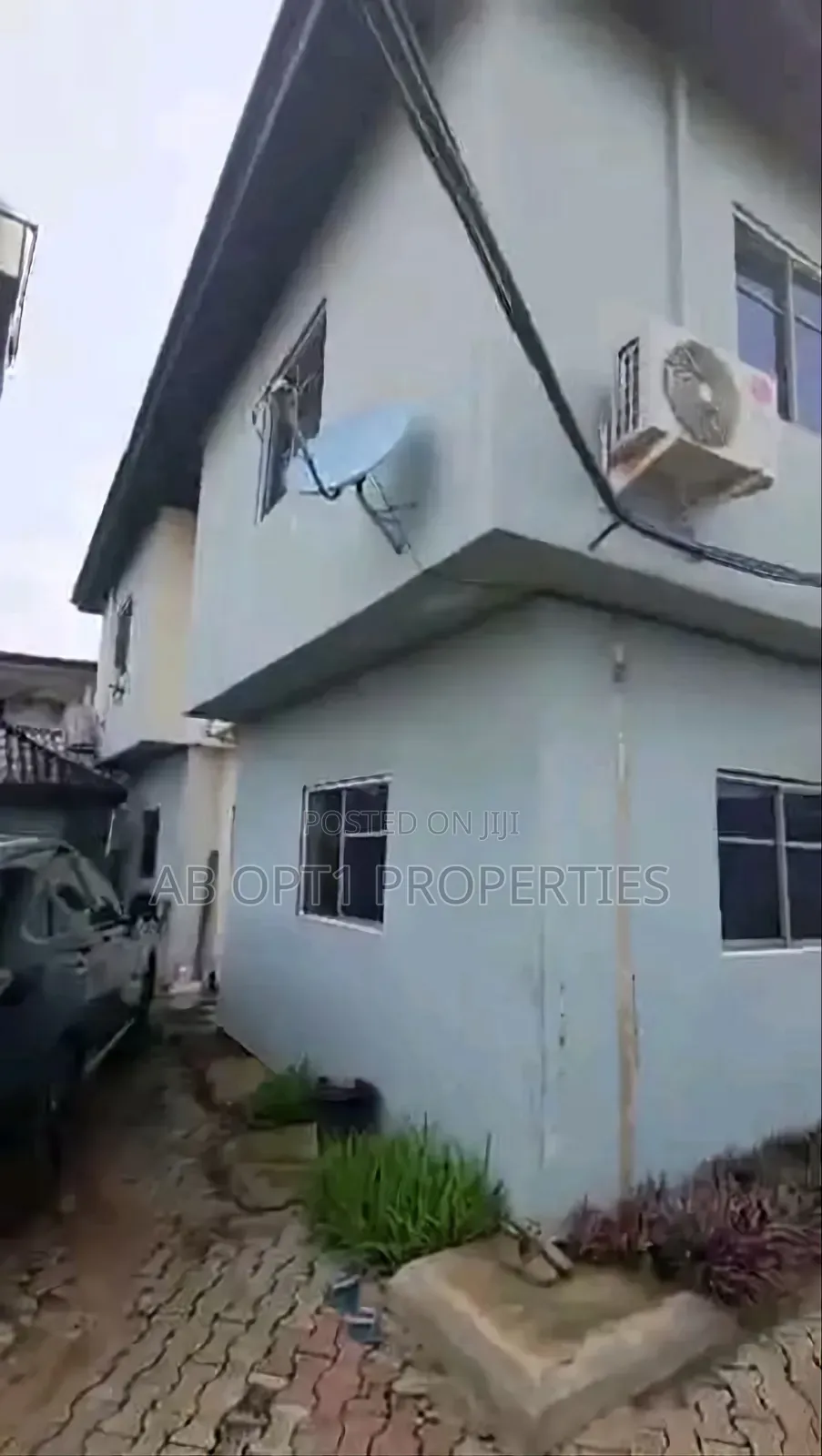 3bdrm Block of Flats in Ihama Road, Gra, Benin City for sale in Benin City