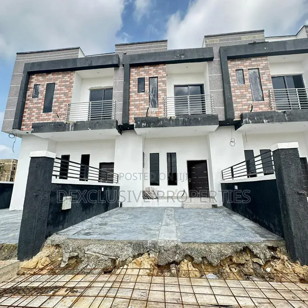 2bdrm Duplex in Lekki Expressway for sale in Lekki Expressway