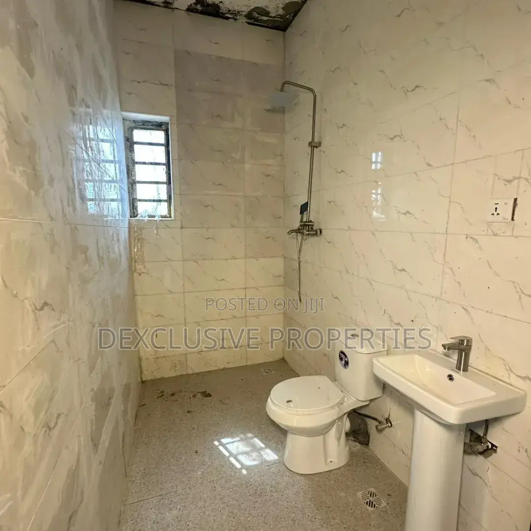 2bdrm Duplex in Lekki Expressway for sale in Lekki Expressway