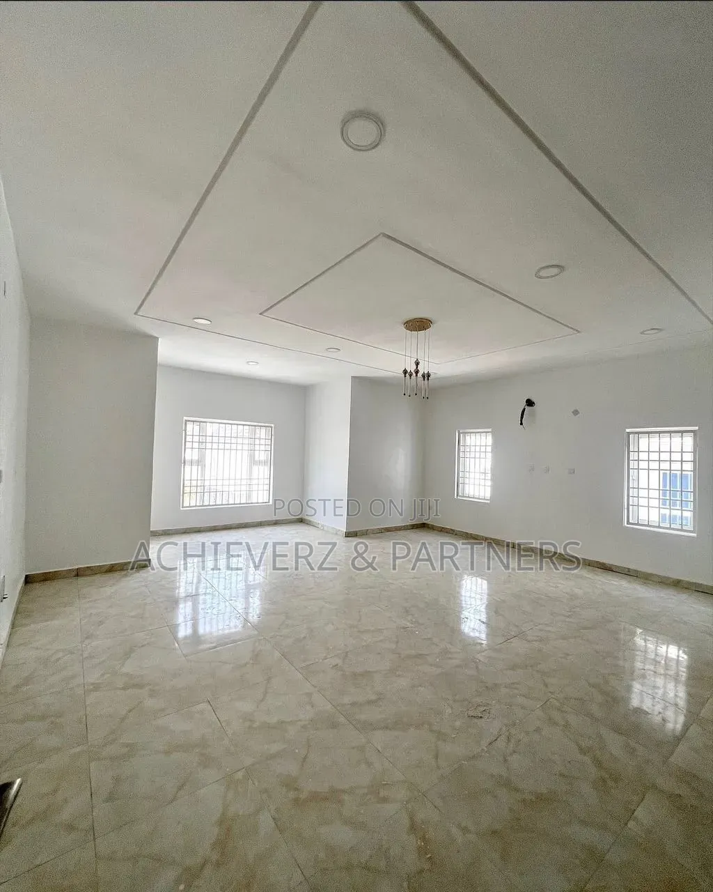 5bdrm Duplex in Guzape District for sale in Guzape District