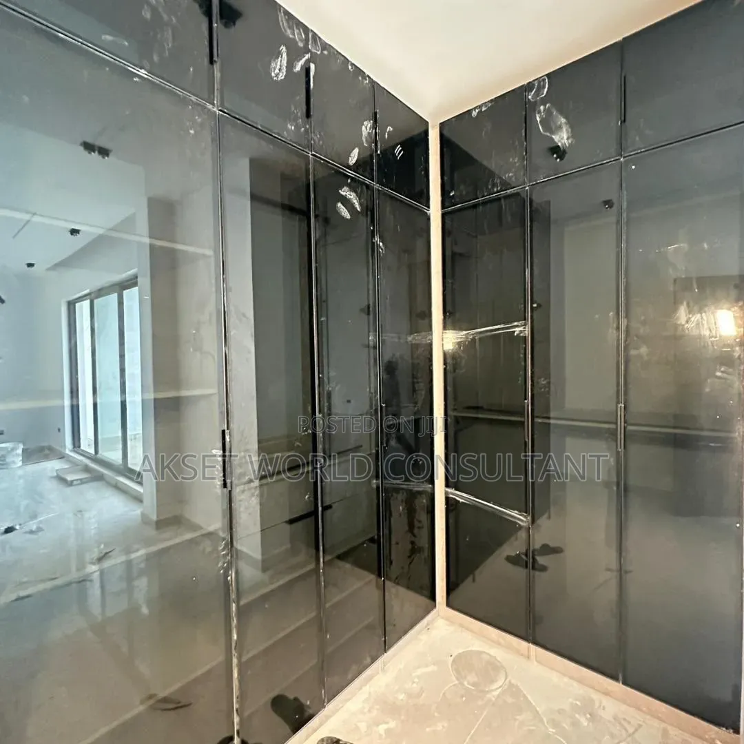 5bdrm Duplex in Lekki Phase 1 for sale in Lekki Phase 1