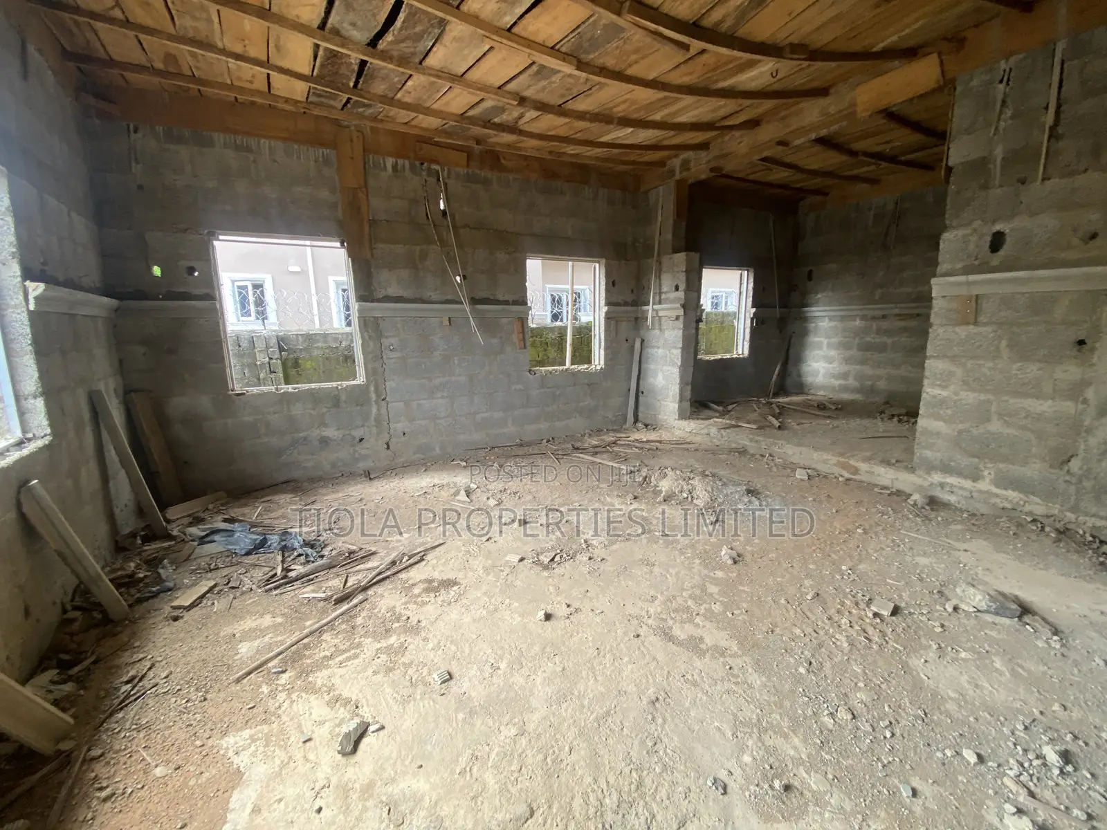 4bdrm Duplex in Pleasant View Estate, Sabon Lugbe for sale in Sabon Lugbe