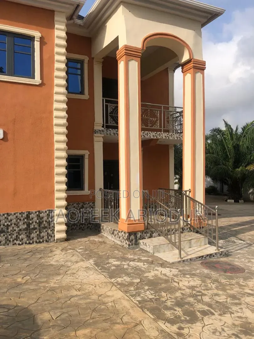 Furnished 4bdrm Duplex in Olorunda-Osun for sale in Olorunda-Osun