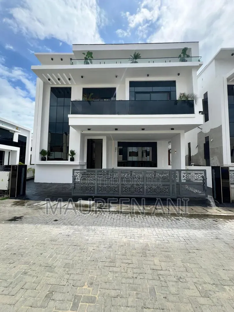 5bdrm Duplex in Cheron, Chevron for sale in Chevron