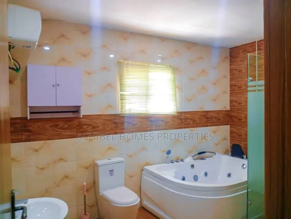 Furnished 4bdrm Duplex in Coleman Nwafor, Lekki Phase 2 for rent in Lekki Phase 2