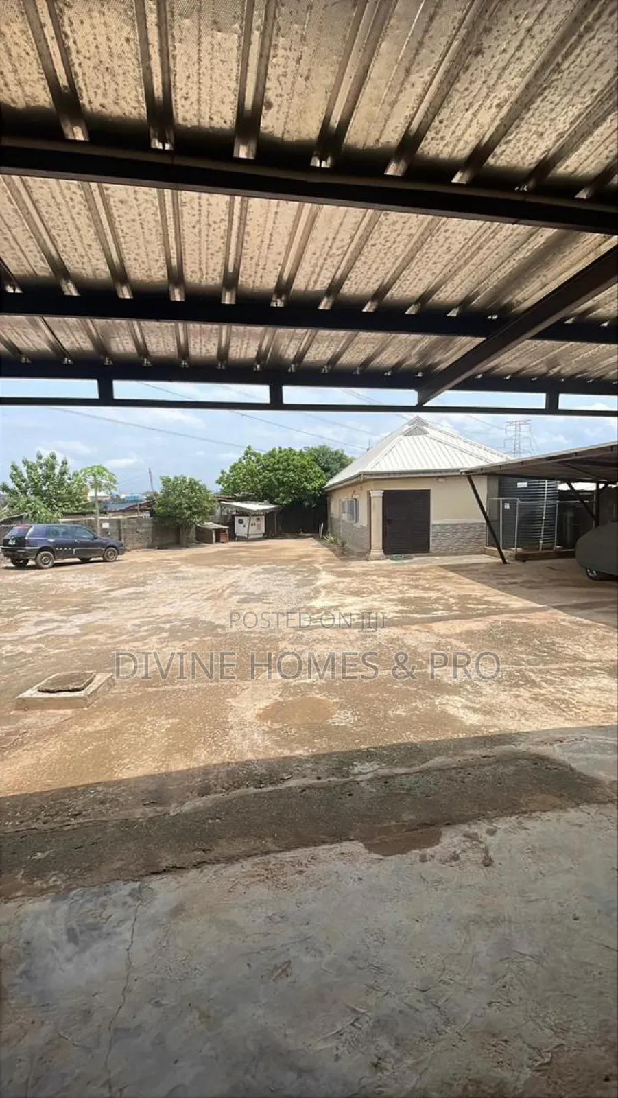 Massive Plot of Land With One Bedroom and Self Contain Building on It in Dutse-Alhaji