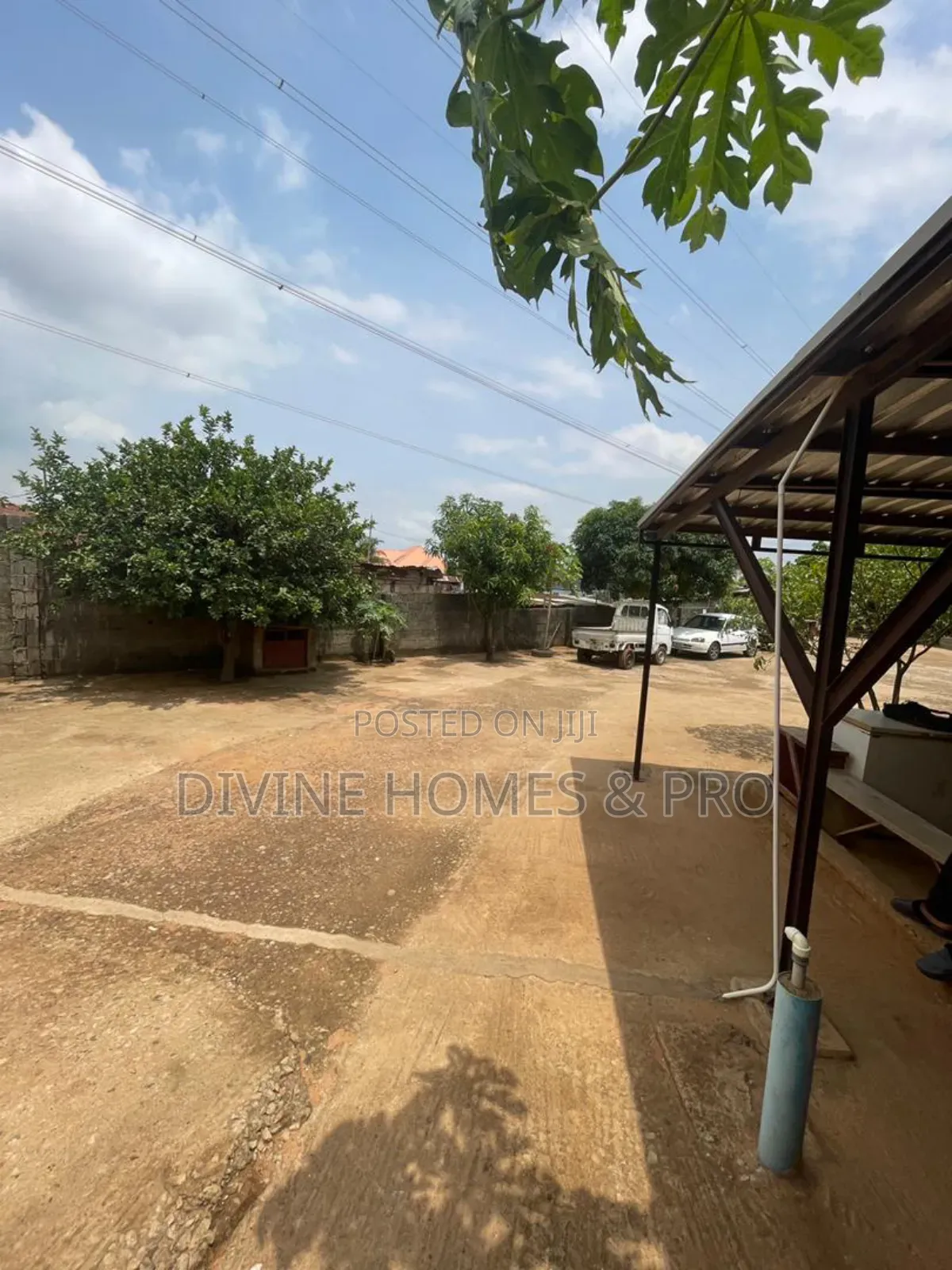 Massive Plot of Land With One Bedroom and Self Contain Building on It in Dutse-Alhaji